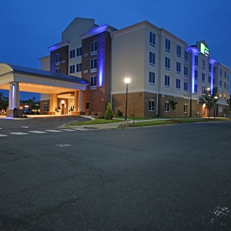 Holiday Inn Express & Suites Charlotte North By Ihg Екстер'єр фото